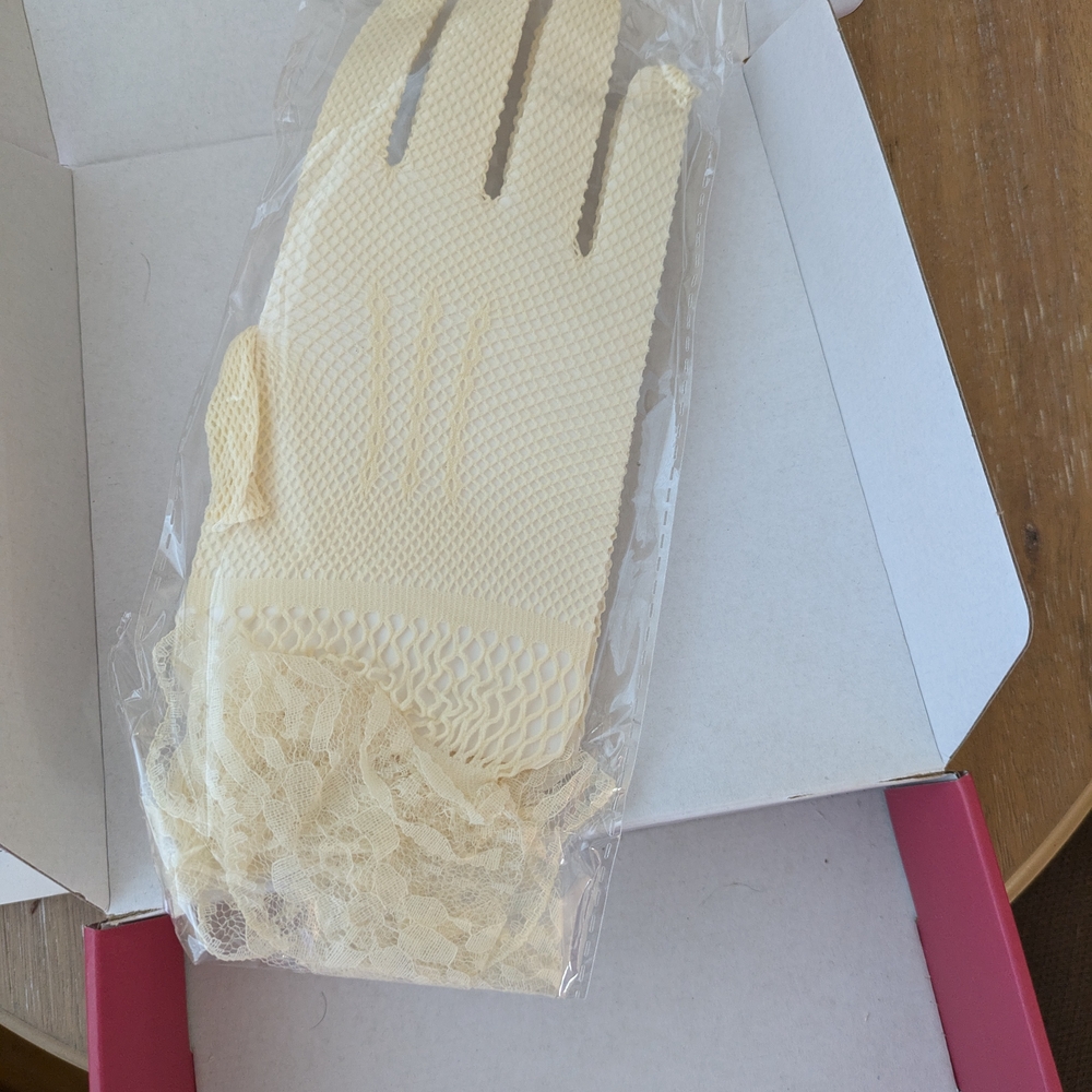 Gloves Elegant Cream Lace